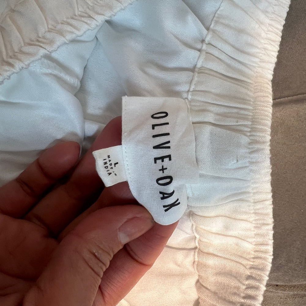 Olive & Oak Crisp White Skirt